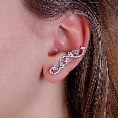 Brinco de Prata Contorno de Orelha (Ear Cuff). 